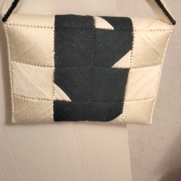 Black & Cream Canvas Handbag - Picture 6 of 7
